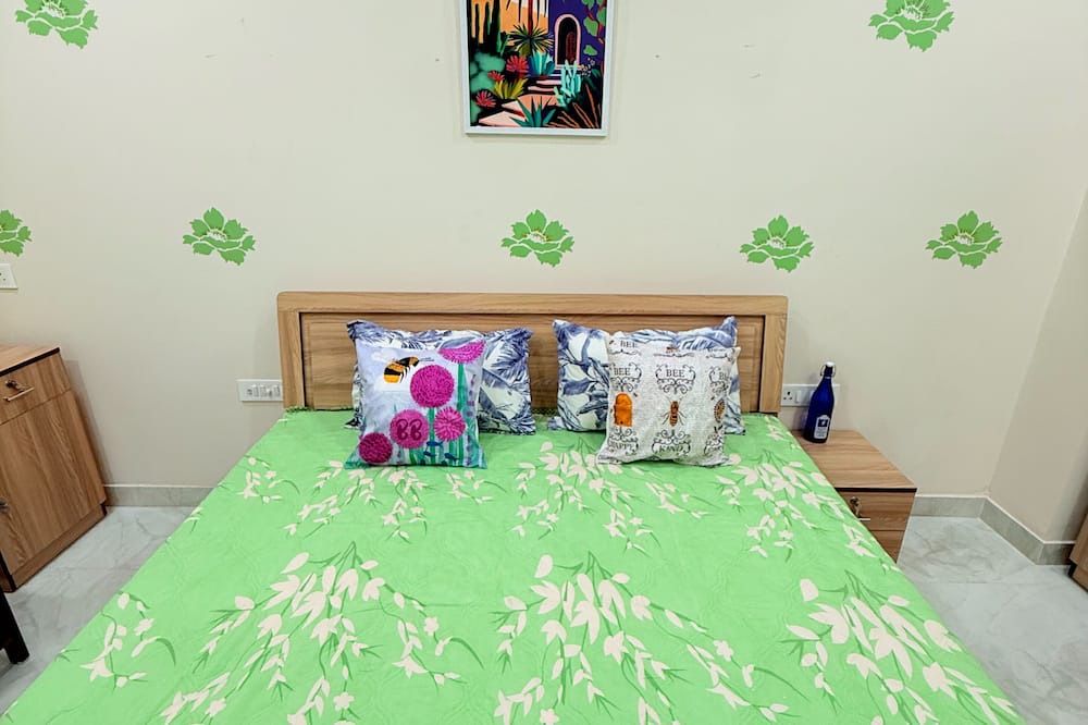 C-Scheme Apartment | bumble bee Cozy 1-bedroom apartment in lovely Jaipur with WiFi, AC
