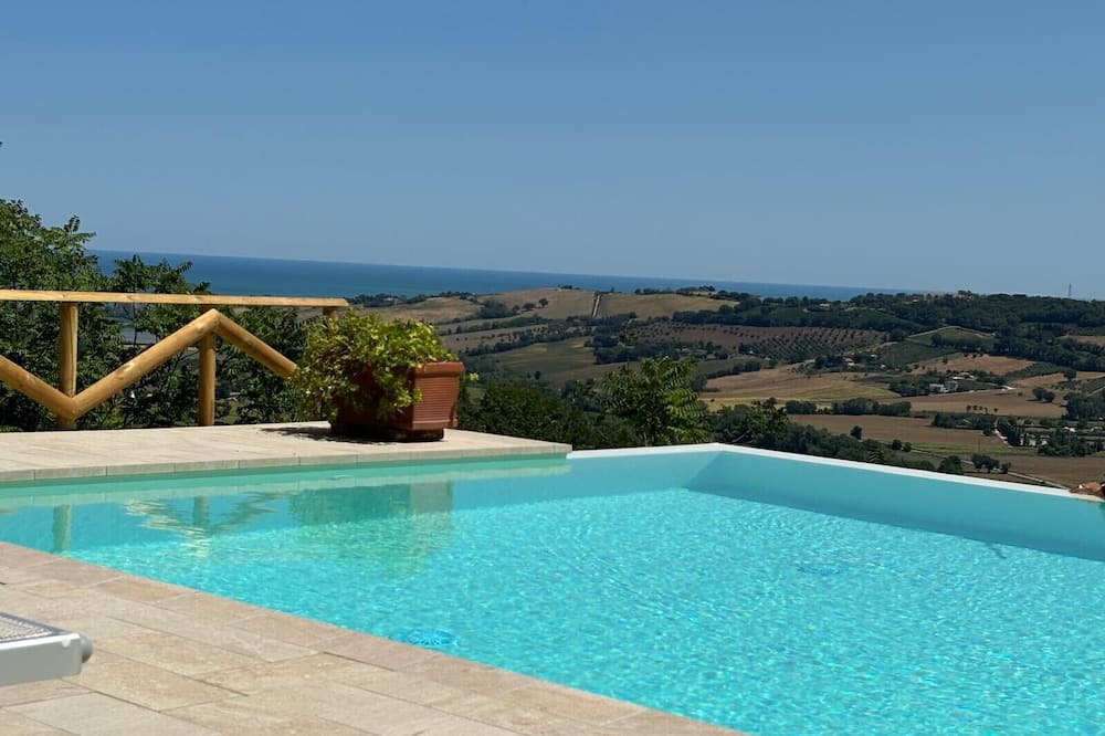 Potenza Picena Apartment | Charming Villa with Panoramic Pool in Le Marche