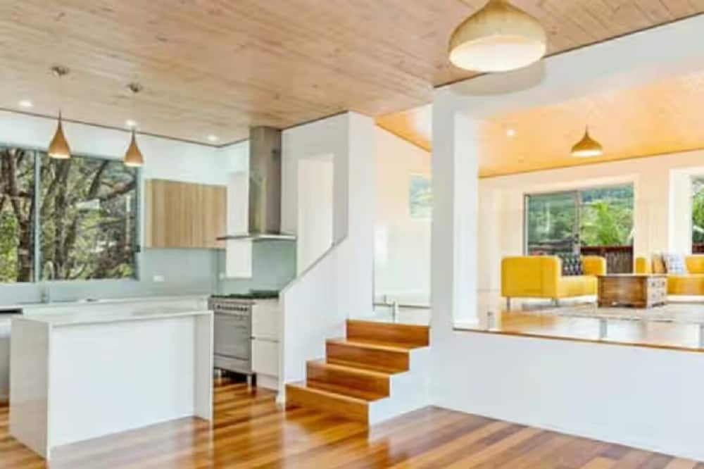Stanwell Park House | Stanwell Park Seaview home