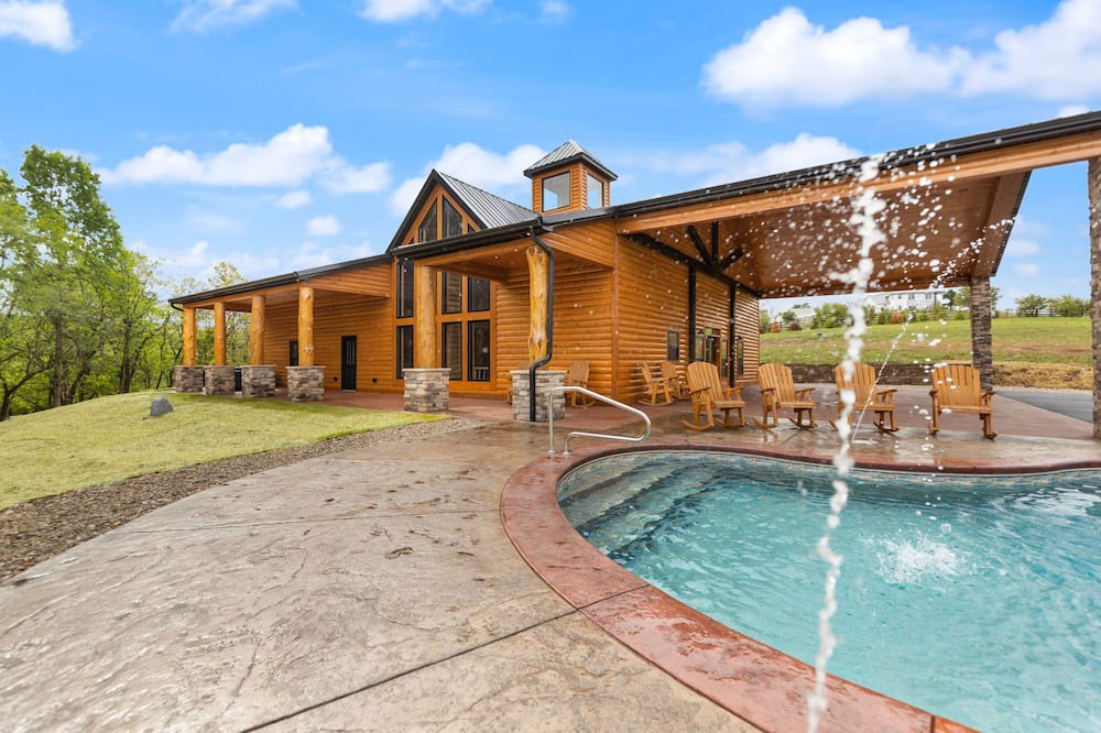 Harrodsburg Cabin | Shawnee Creek Bourbon Trail Chalet