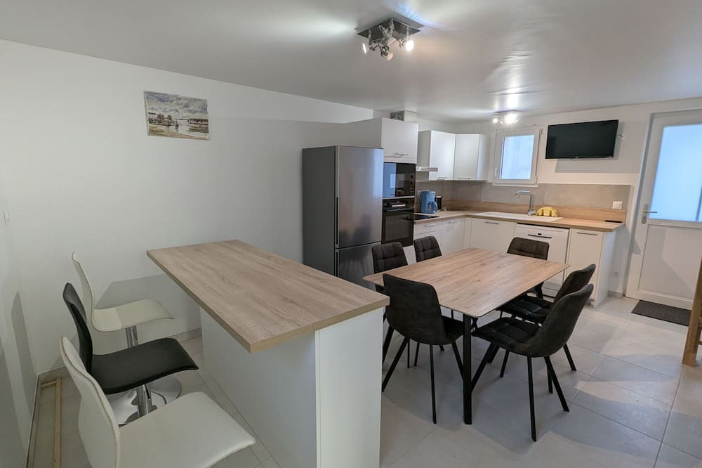 Chilleurs-aux-Bois Cottage | Cozy accommodation with air conditioning, 4 bedrooms, terrace, parking - 6 pers.