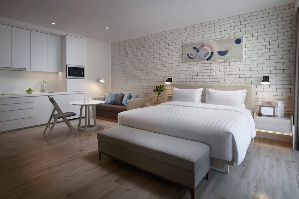 Chong Nonsi Condo | Zen Unit/Full Service/Pet friendly/Monthly