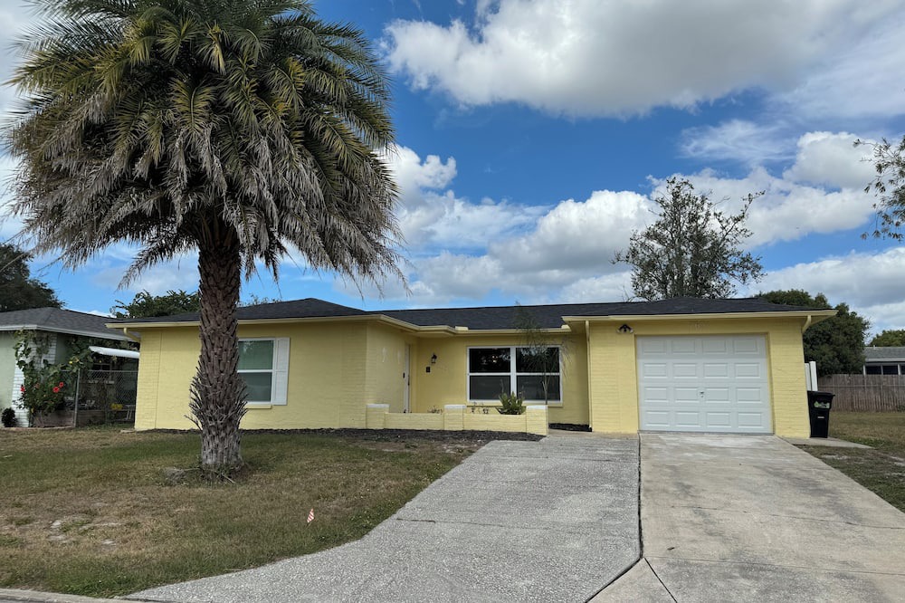Palm Terrace Gardens House | nCozy Gulf Coast Getaway 3 BR 2 BA house in charming Port Richey with WiFi, AC.