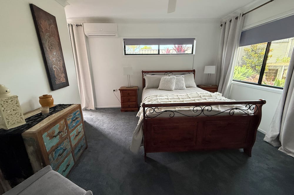 Highworth House | The Heights Hideaway