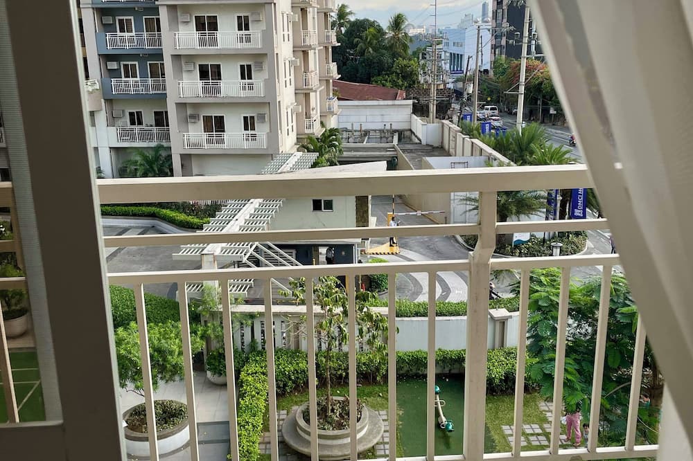Pasig Condo | 5 Star Luxury Condo - LARGE 2 BR - Central Manila - Pasay