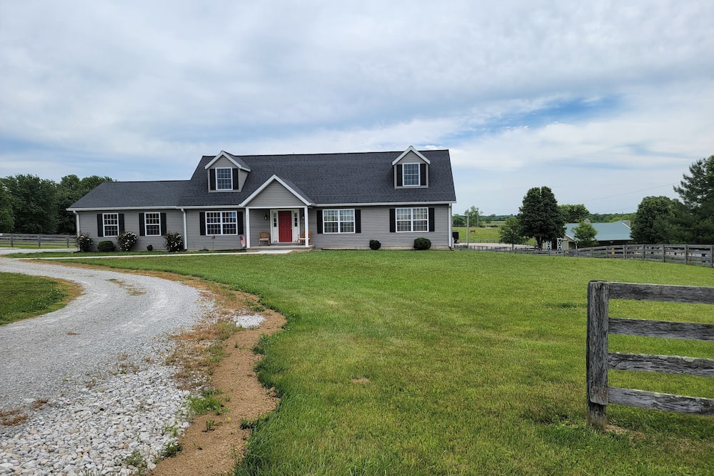 Shelbyville Other | Cozy Retreat at Red Gate Farm