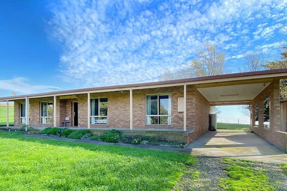 Poowong Other | Rolling Hills Retreat