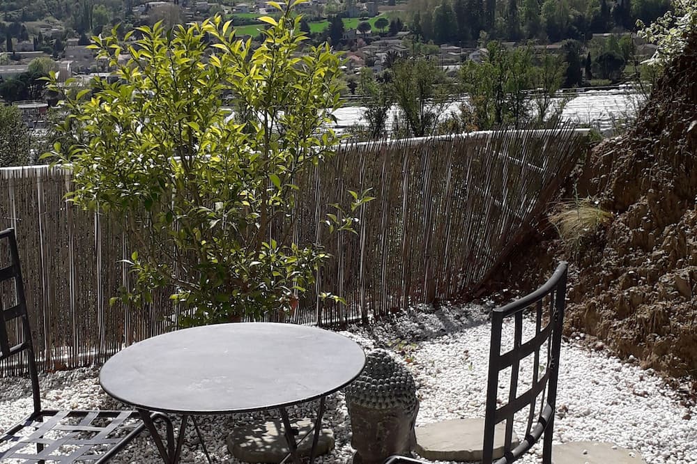 Saint-Jean-de-Muzols Villa | DOU VILLA SAINT JEAN DE MUZOLS