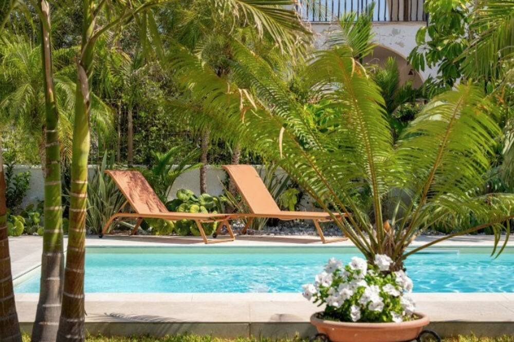Arenella Villa | Villa Arenella | Beachfront Retreat | 3 Bedrooms | Private Pool | Stunning Sea Views | Spacious Furnished Terrace | Syracuse | Sicily