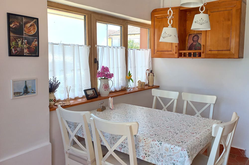 Holloko Cottage | Time travel in Hollókő! Wonderful experiences await you!