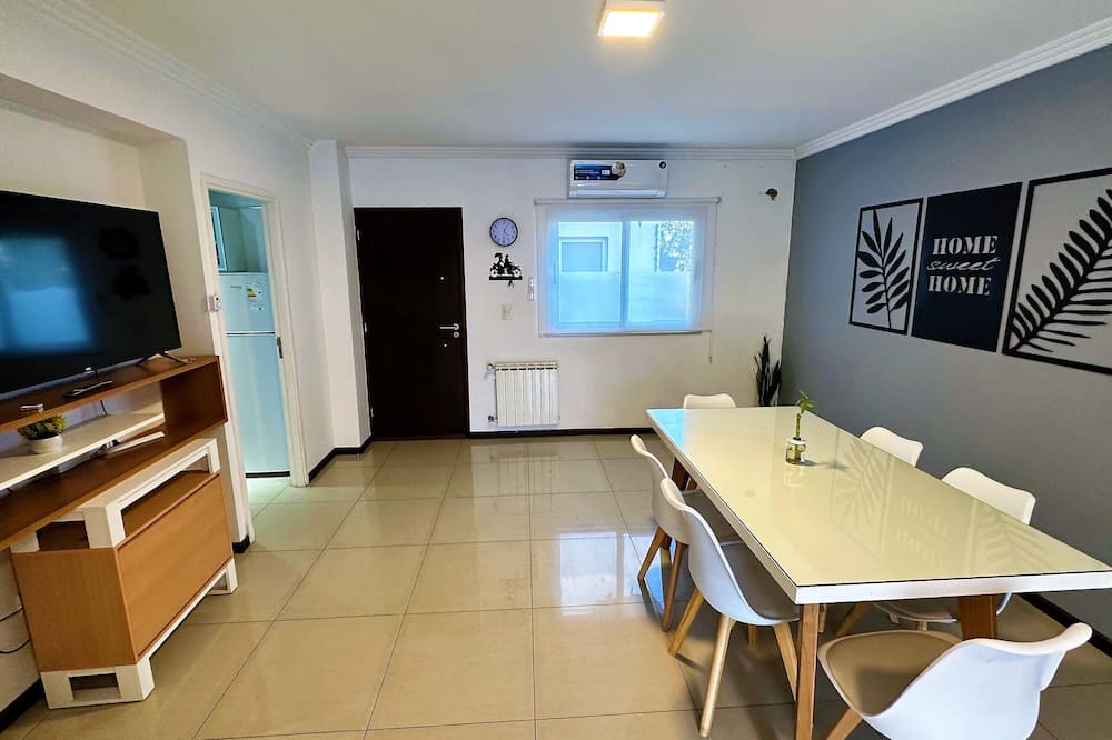 Mendoza City Center Apartment | Charming 2-bedroom apartment in Mendoza with AC, WiFi, garage ans washmachine
