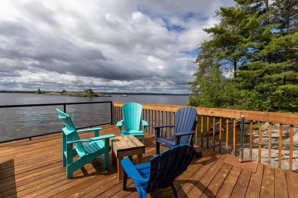Nipissing Cottage | Beautiful cottage will take your breath away! A parents dream cottage.