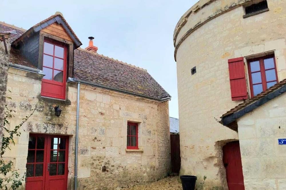 Perrusson House | Gîte du prieuré