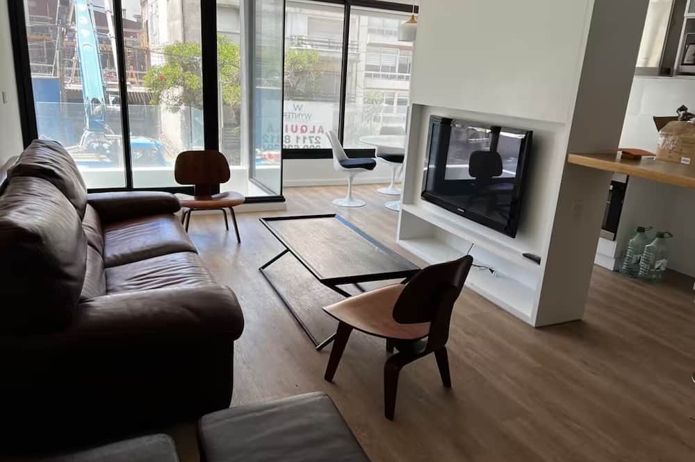 Pocitos Apartment | Charming 2-bedroom apartment in gorgeous Montevideo with AC, WiFi
