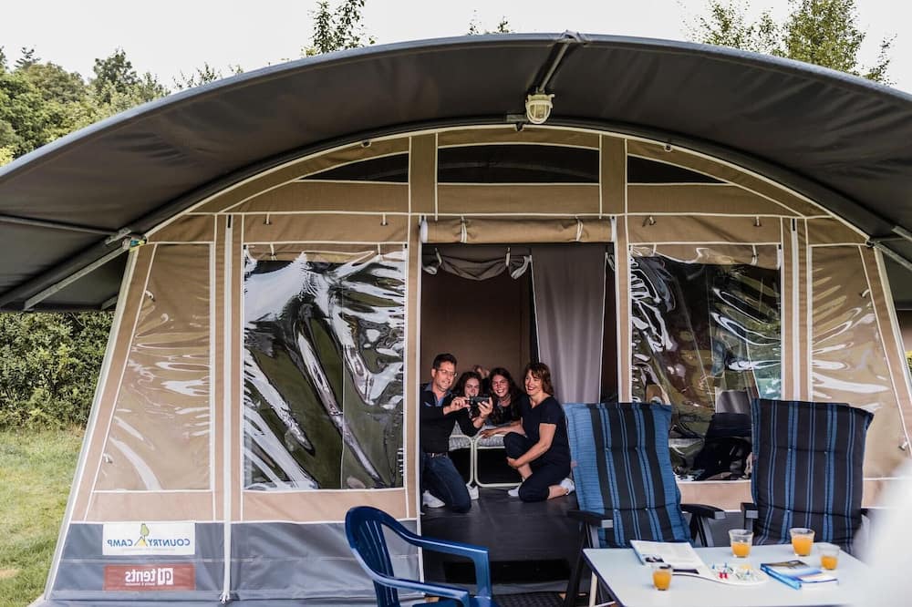 Opende House | Nice tent lodge on a campsite