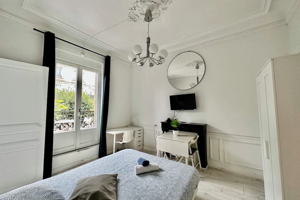Hincmar Apartment | Libergier 1D - Balcon et vue cathédrale! Hyper centre !