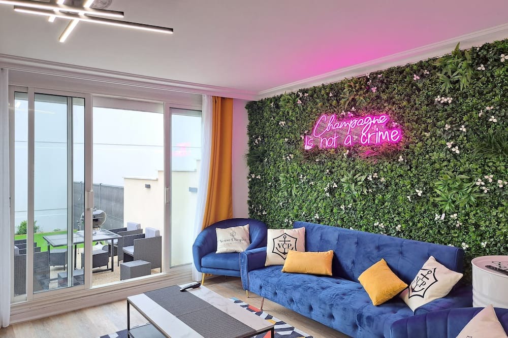 Reims House | Camden - Extérieur et parking