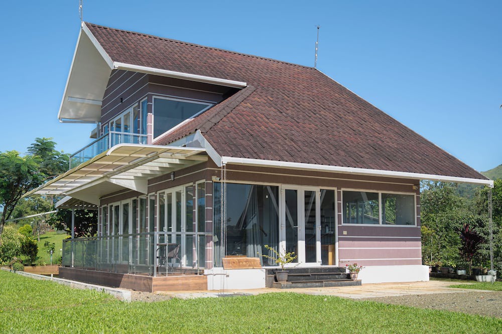 Elappara Villa | Ainsley the most beautiful family villa in vagamon and has meadows of its own.