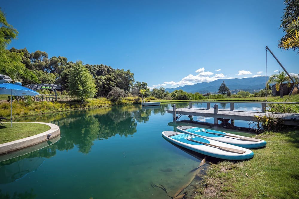 Mariri House | Be Enchanted by the Resort Lake