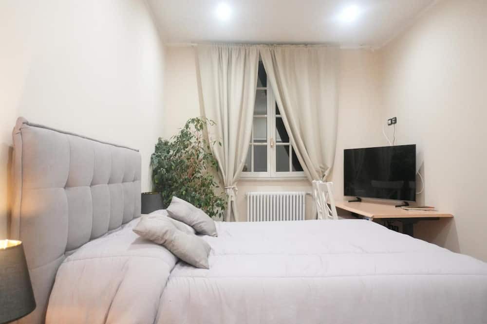 San Fruttuoso Apartment | Apartment 'Marassi' with Balcony, Wi-Fi and Air Conditioning