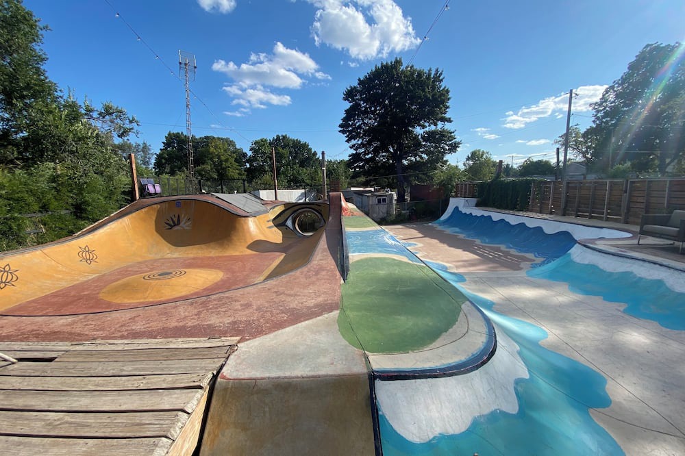 Maplewood House | Fiji St. Louis by Cooler BnB - a skateboard paradise
