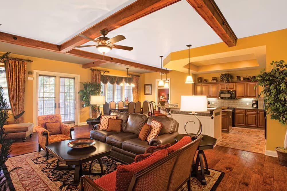 Shawnee On Delaware Apartment | Fantastic 4 bedroom Presidential Sleep up to 14! Shawnee On The Delaware!