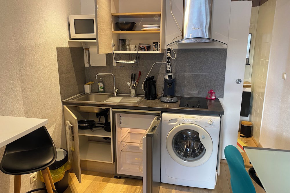 Malzeville Apartment | Nancy, Superb air-conditioned studio 3 minutes from Place Stanislas, WIFI, fitted kitchen