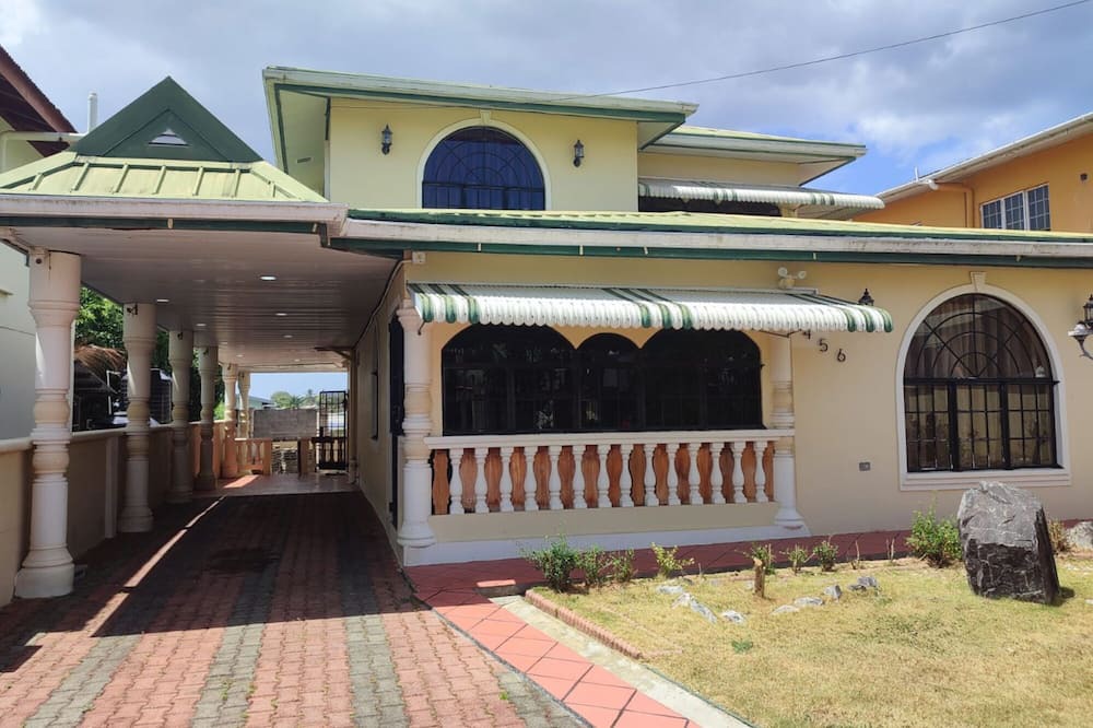 Arouca House | Peaceful & Spacious Arouca Escape - Perfect for Families & Groups
