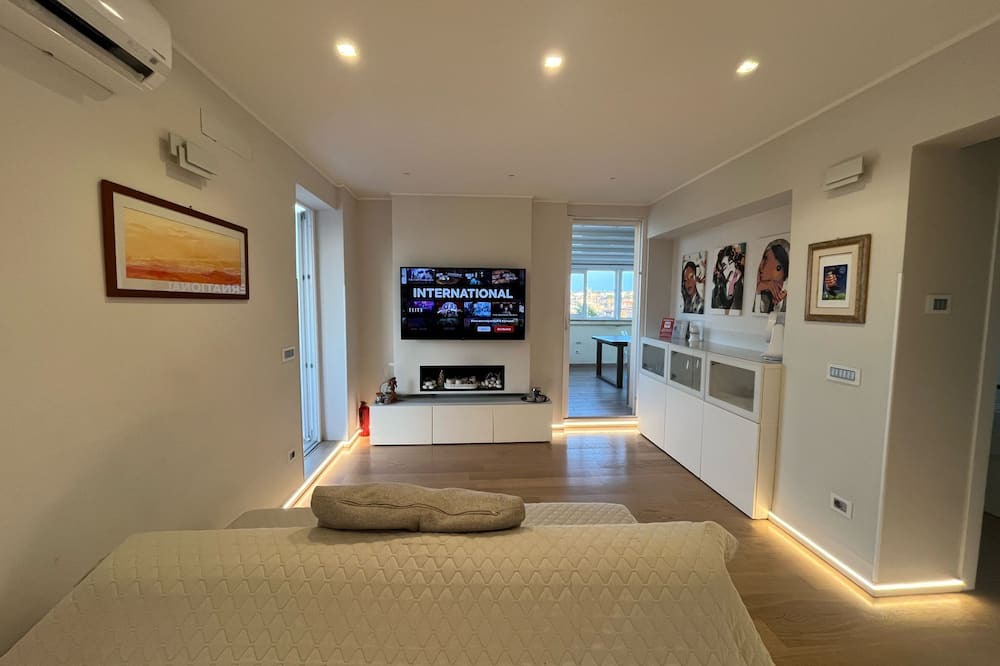 Monteverde Nuovo Apartment | WHITECATE panoramic penthouse in Rome
