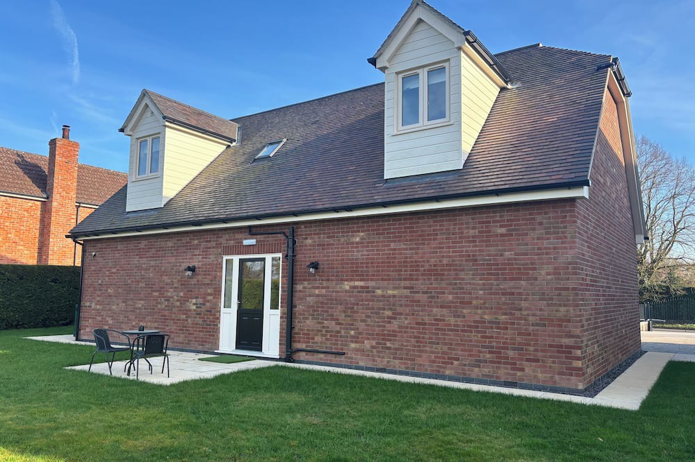 Horncastle Apartment | Upper Pentlands - One bedroom luxury apartment with gym (pet-friendly)