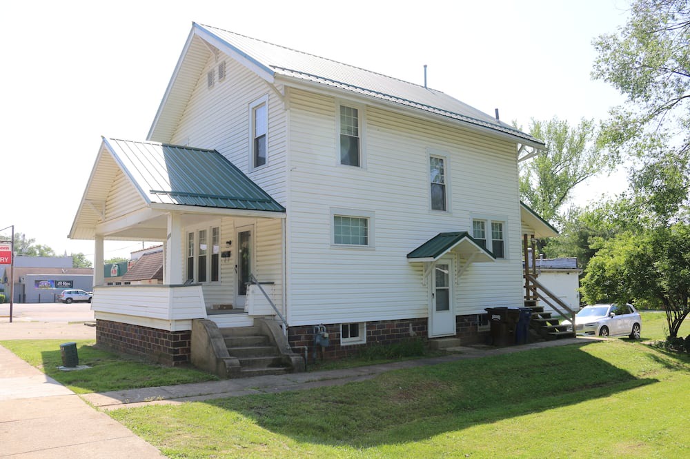 Athens House | Charming 3-bedroom house with WiFi and AC in Athens