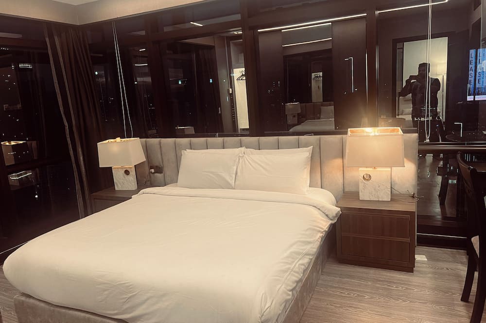 Imbi Apartment | Chic 2-bedroom hotel suites with AC, fitness room in vibrant Kuala Lumpur