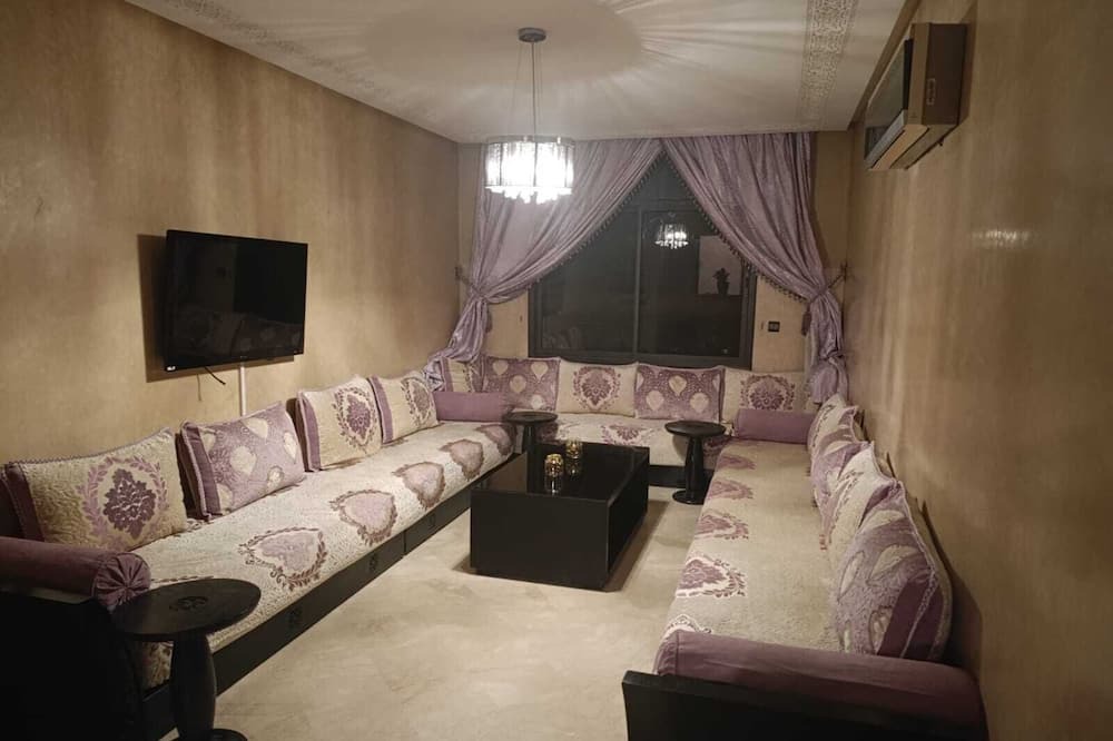 Camp El Ghoul Apartment | Cozy 1-bedroom apartment in charming Marrakesh