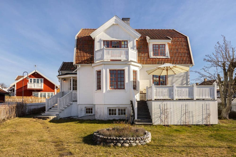 Sandhamn House | The Pilot House, Sandhamn – Stockholm Archipelago