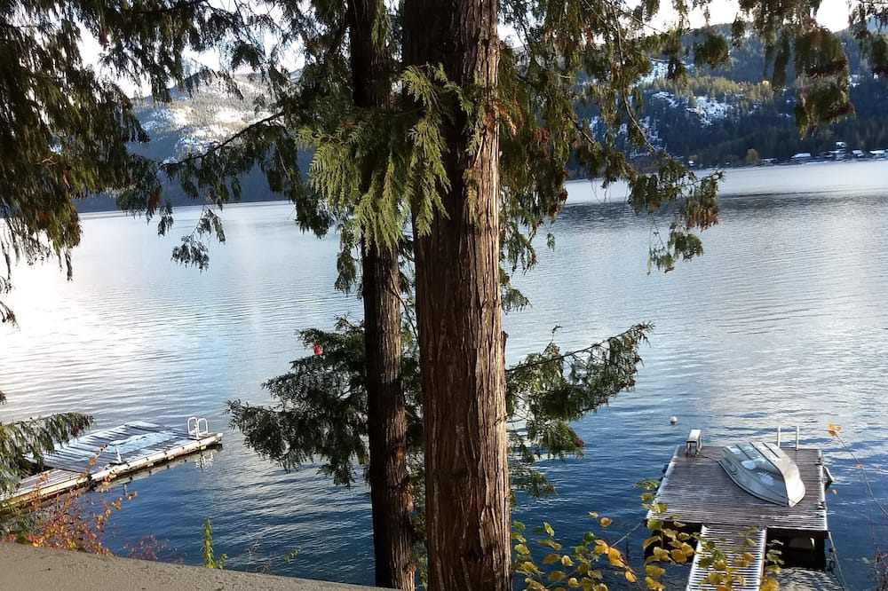 Christina Lake Cabin | Whitehouse Cottage - our treasured piece of paradise!