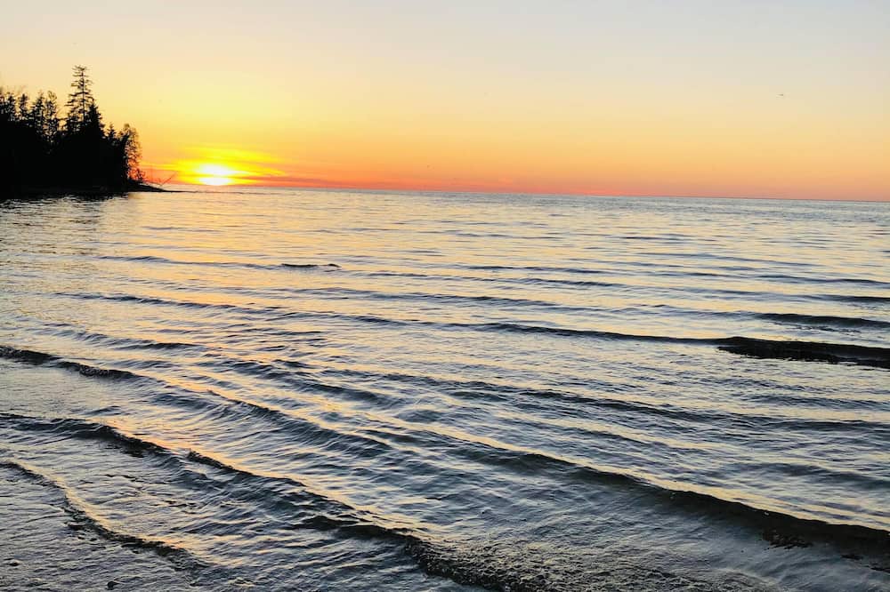 Carp Lake House | Private and secluded lakefront 15 minutes from Mackinaw City - Carp Lake
