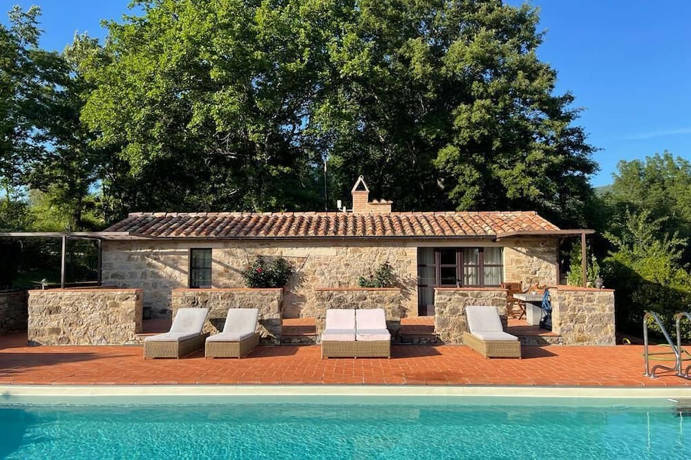 Roccalbegna House | Small cottage, swimming pool entirely private use