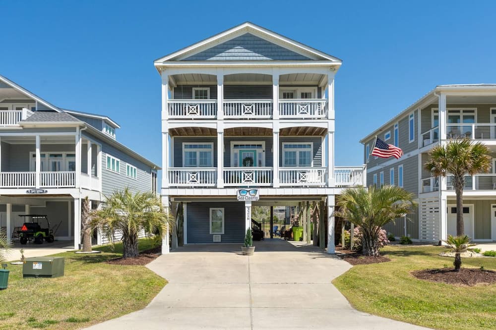 Long Beach House | Ocean Views, Large Decks, Dog Friendly, Fenced Yard, Screened in Porch, Fire Pit