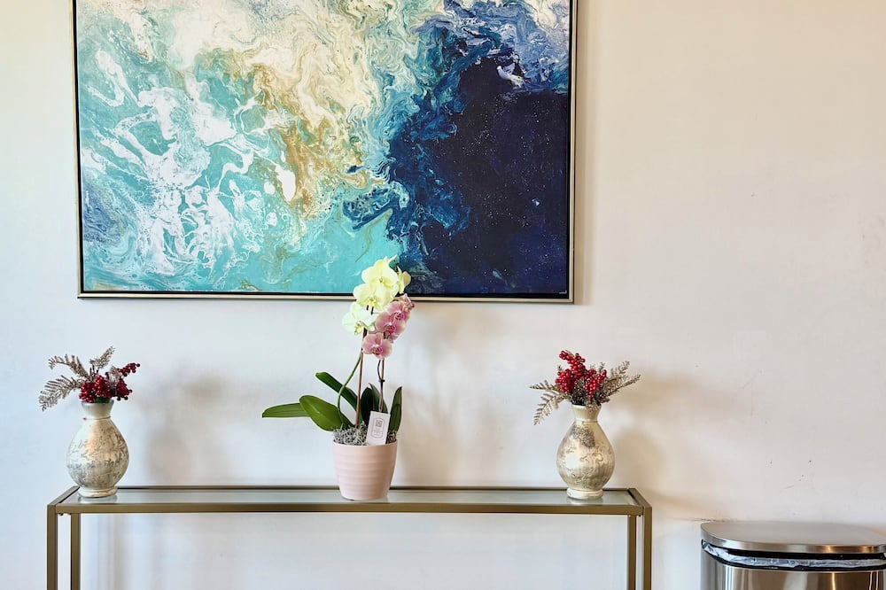 Hanover Condo | Cozy 3-bedroom condo with WiFi, AC in fabulous Hanover pet and family friendly