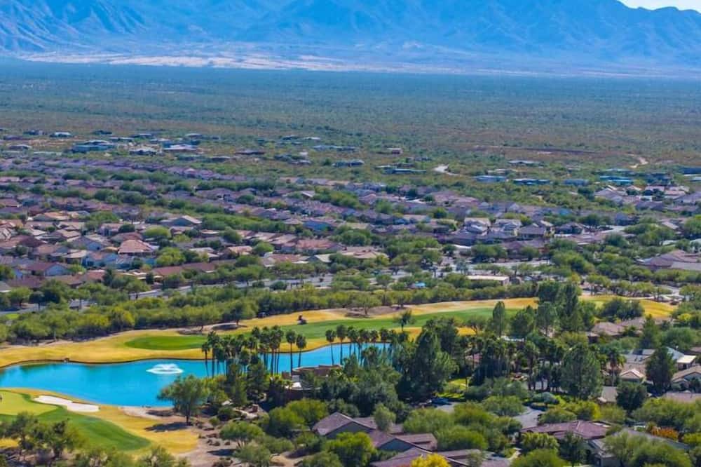 Quail Creek House | Resort style in renowned golf community