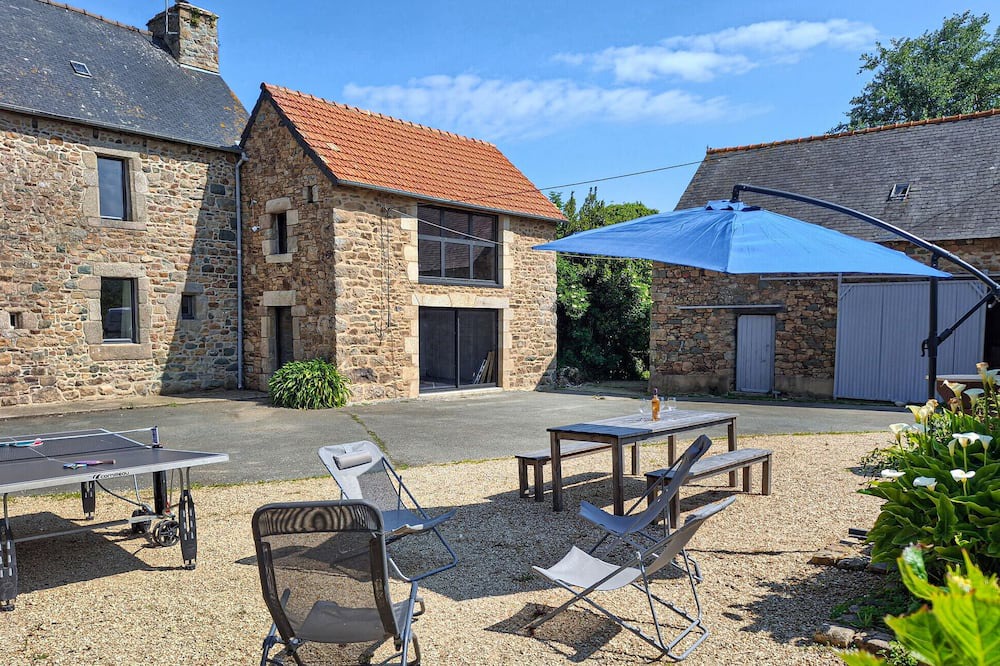 Pleumeur-Gautier House | Ravissante maison Bretonne
