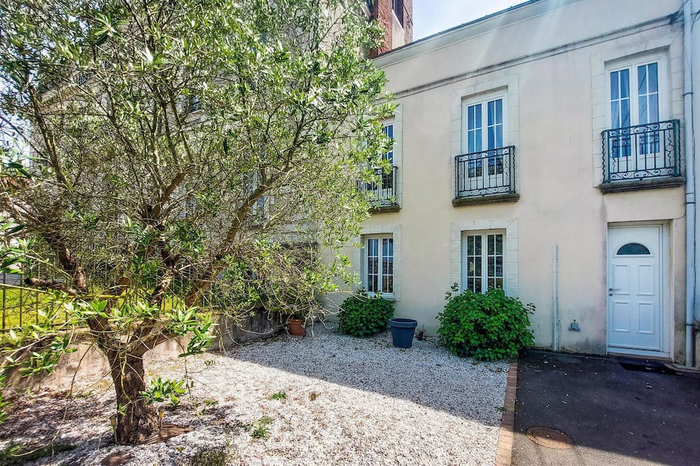 Paimboeuf House | 4 bedroom awesome home in Paimboeuf