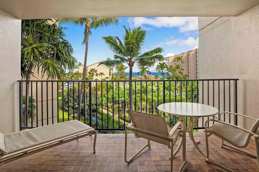 Honokowai Condo | Kaanapali Shores 435 By Parrish Maui