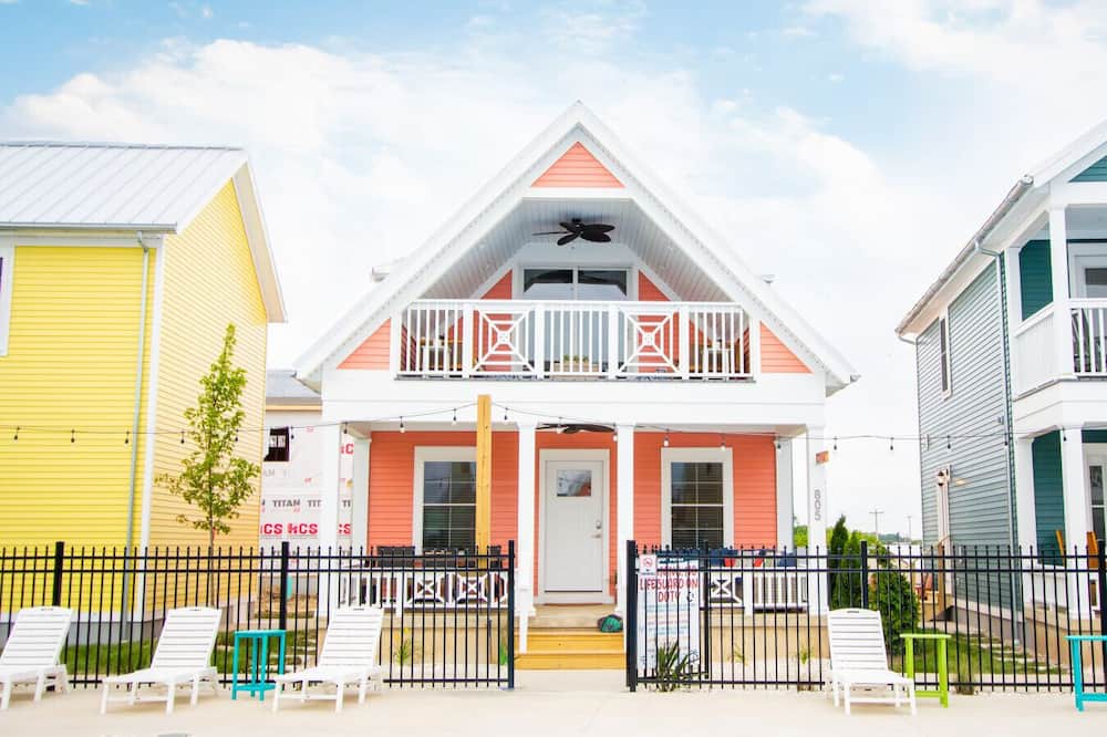 Celina Cottage | The Getaway: 3 bed/2 bath Lakeside Cottage w/King Beds!