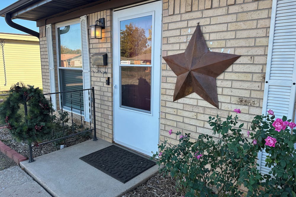 Wichita Falls House | "5 Star" Room at Lavell/Pet-Friendly!