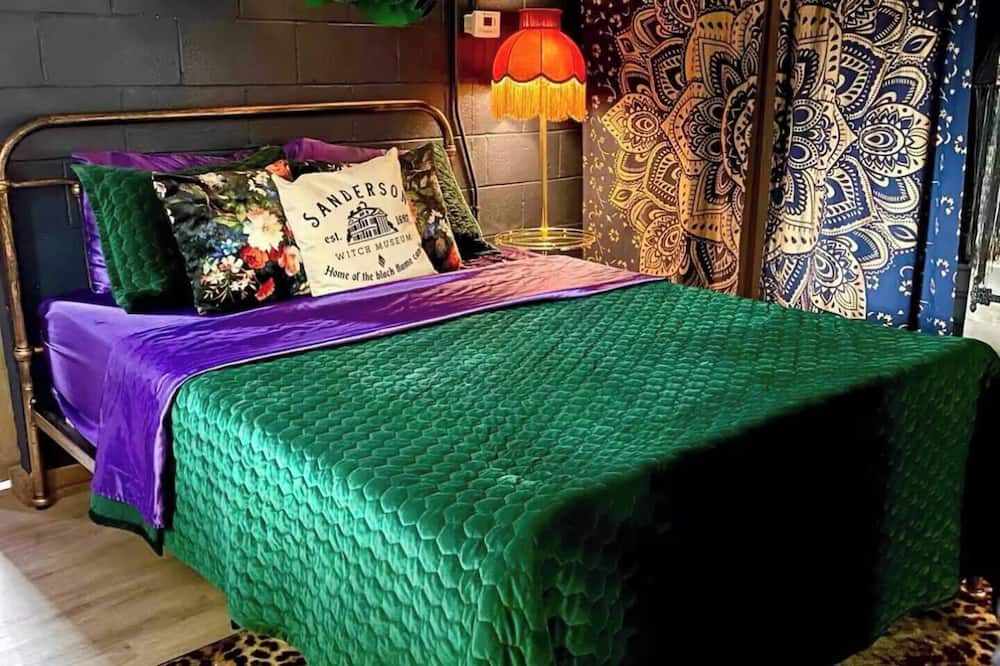 North Upper Street House | Witches Cottage - Downtown LEX