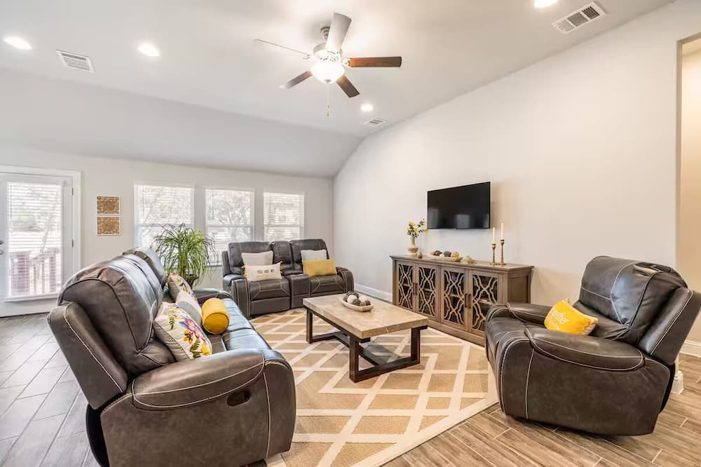 Highland Lake Estates House | new home in Lago vista Txnn