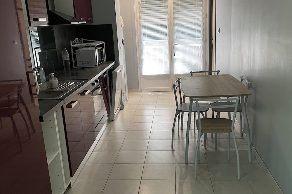 Carmaux Apartment | Getaway to Carmaux