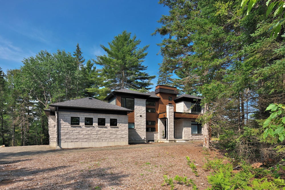 Dwight Cottage | Newly Built Retreat - Fire pit, Games, Nespresso