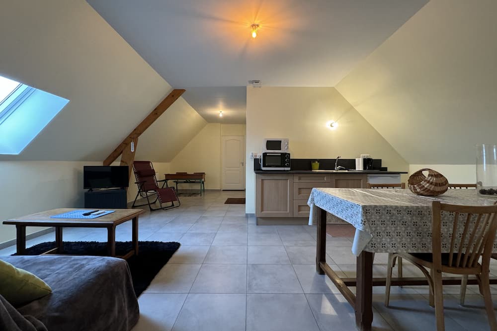 Chaufour-Notre-Dame Apartment | Le Champ de la Fontaine - Campagne - Confort - Rêv